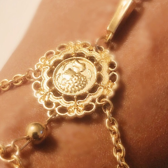 Handcrafted “slave bracelet” gold, pearl, pendant - Picture 2 of 2